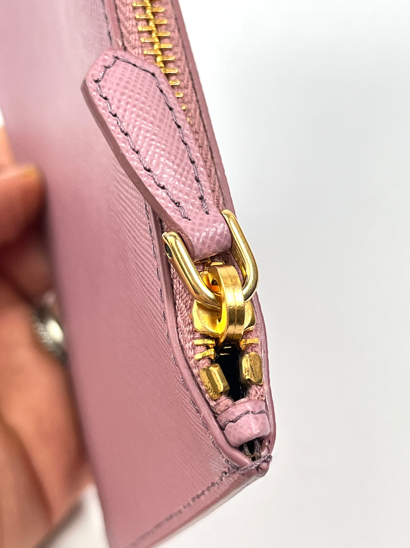 PRADA - ROSE PINK SAFFIANO LEATHER CLUTCH