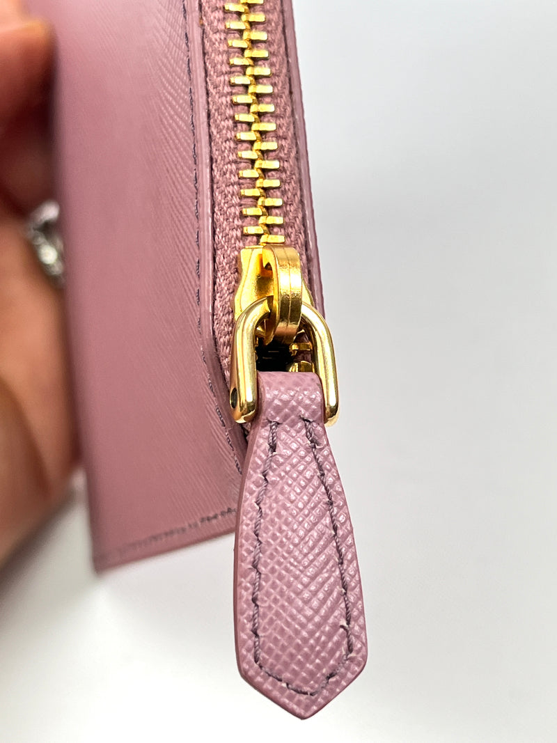 PRADA - ROSE PINK SAFFIANO LEATHER CLUTCH