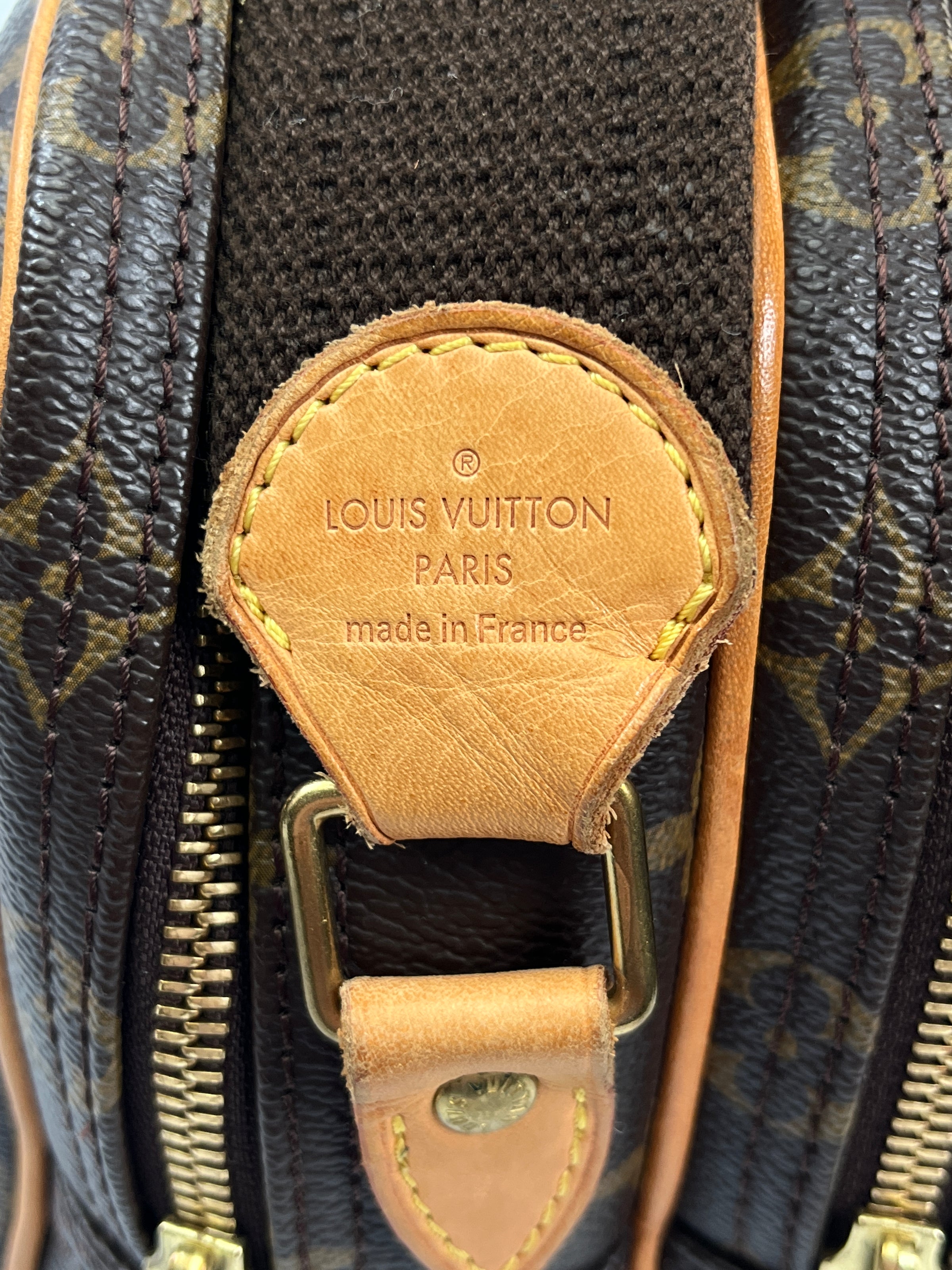 LOUIS VUITTON - REPORTER PM IN MONOGRAM CANVAS - YR 2010 – RE.LUXE AU