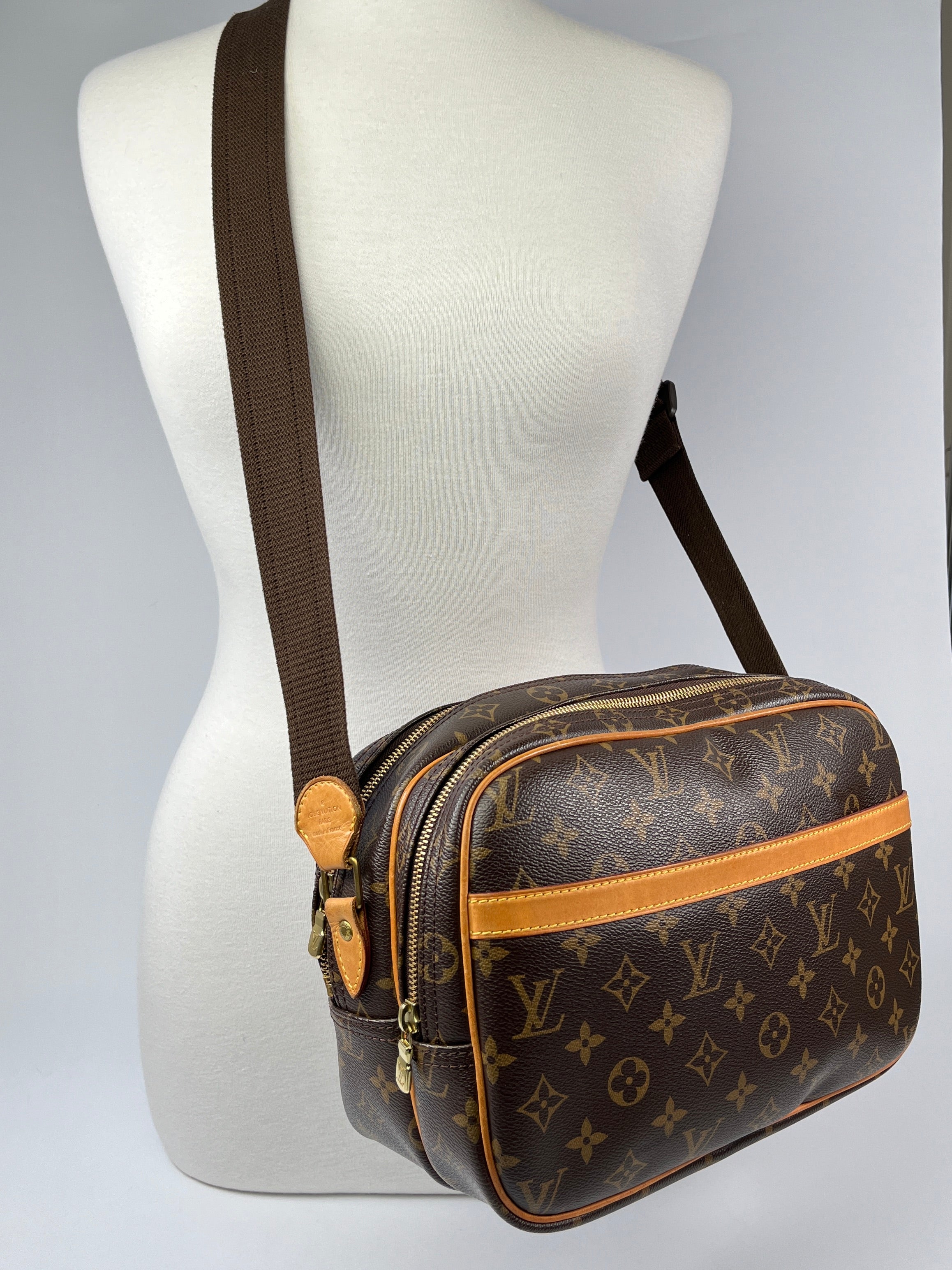 Louis vuitton 2025 monogram reporter pm