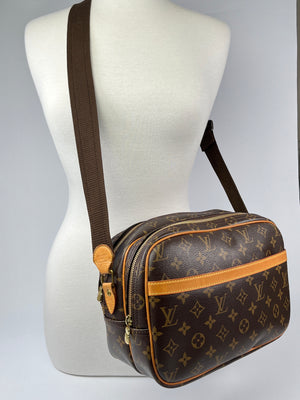 LOUIS VUITTON - REPORTER PM IN MONOGRAM CANVAS - YR 2010
