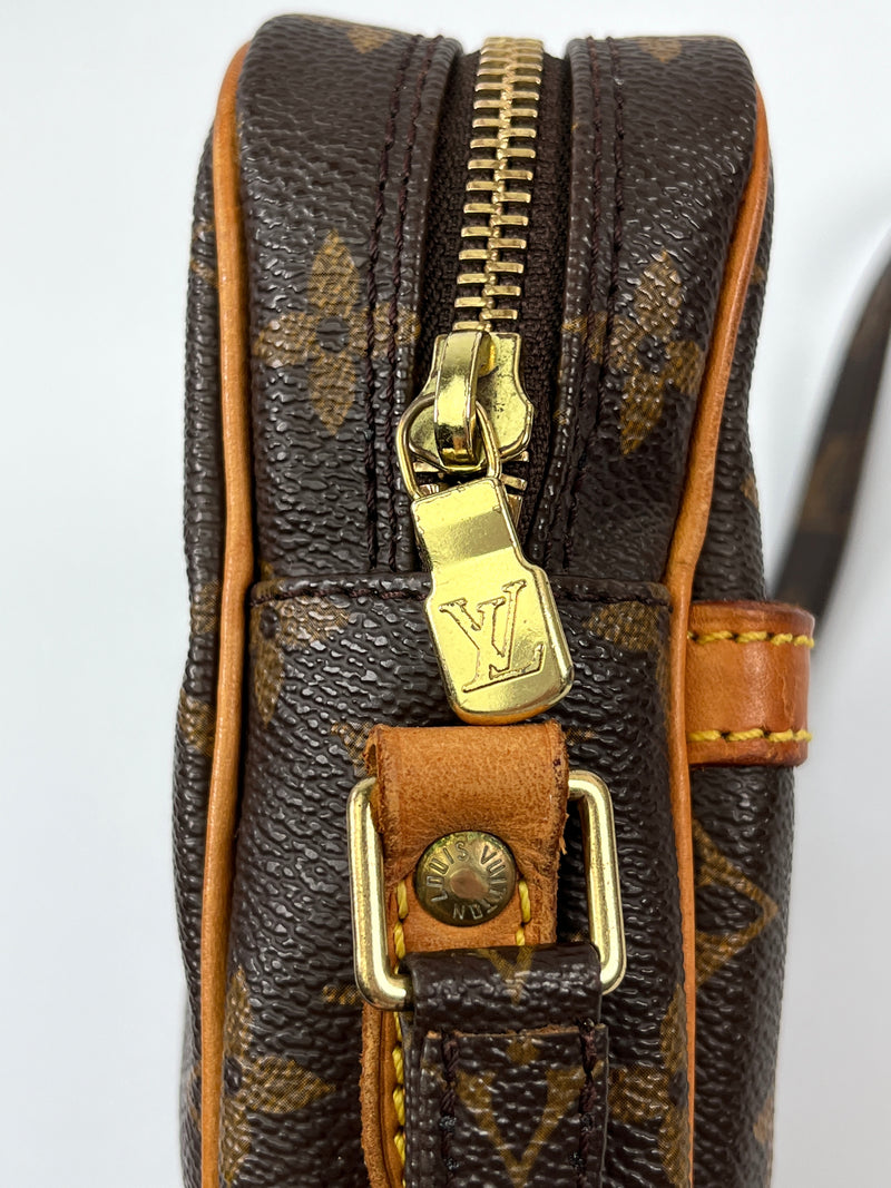 LOUIS VUITTON - DANUBE CROSS BODY BAG IN MONOGRAM CANVAS - YR 2003