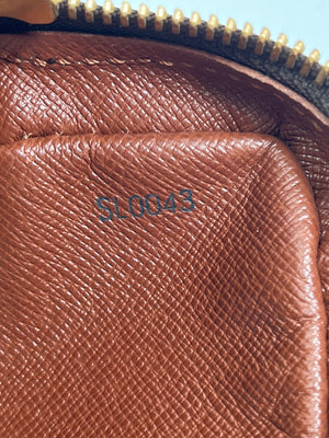 LOUIS VUITTON - DANUBE CROSS BODY BAG IN MONOGRAM CANVAS - YR 2003