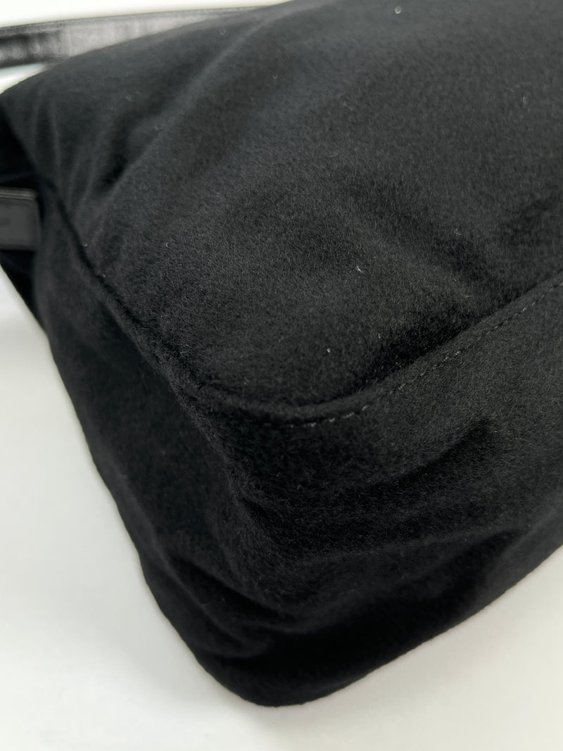 FENDI - BLACK WOOL MAMMA BAGUETTE BAG