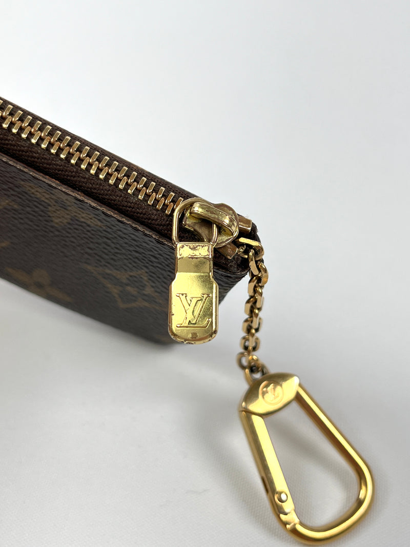 LOUIS VUITTON - POCHETTE CLES KEY CASE IN MONOGRAM CANVAS