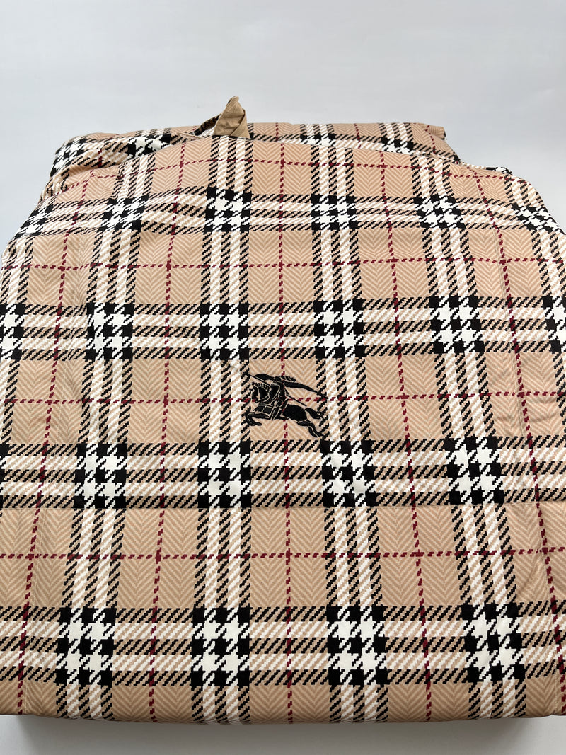 BURBERRY - NOVCHECK QUILTED FEATHER DUVET - NEW - 150 X 200 CM
