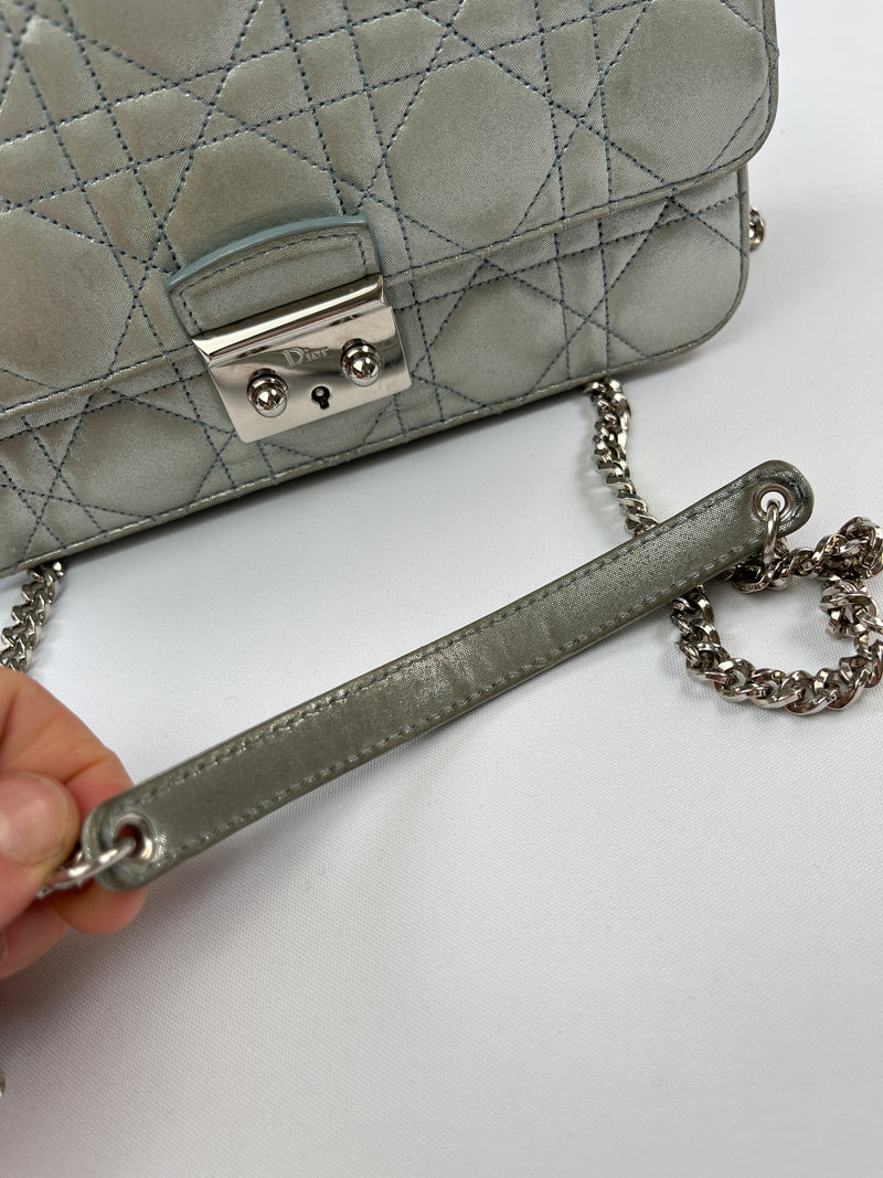 DIOR - LIGHT BLUE MISS DIOR PROMENADE POUCH