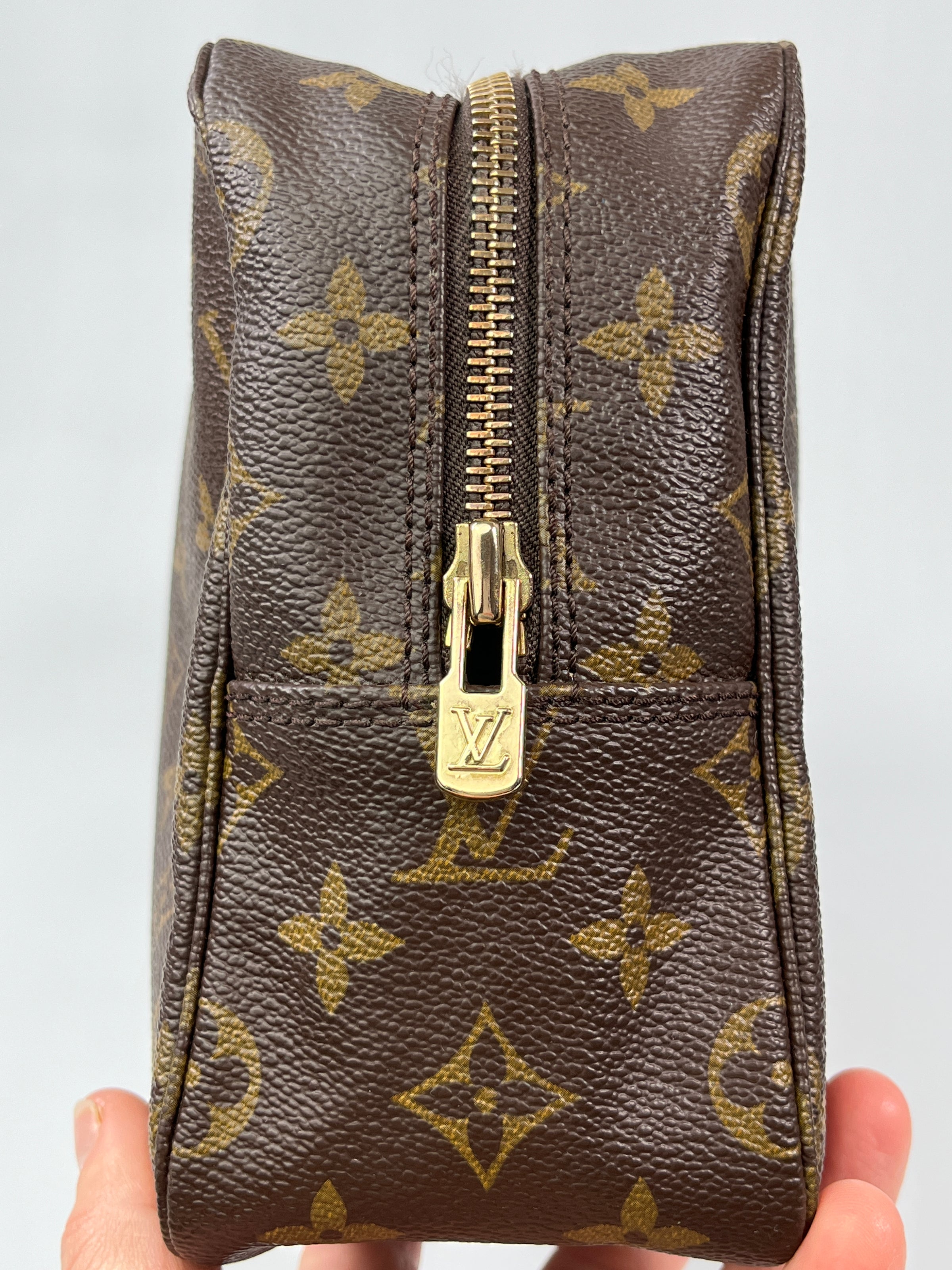 Louis vuitton Trousse 18, 23, 28