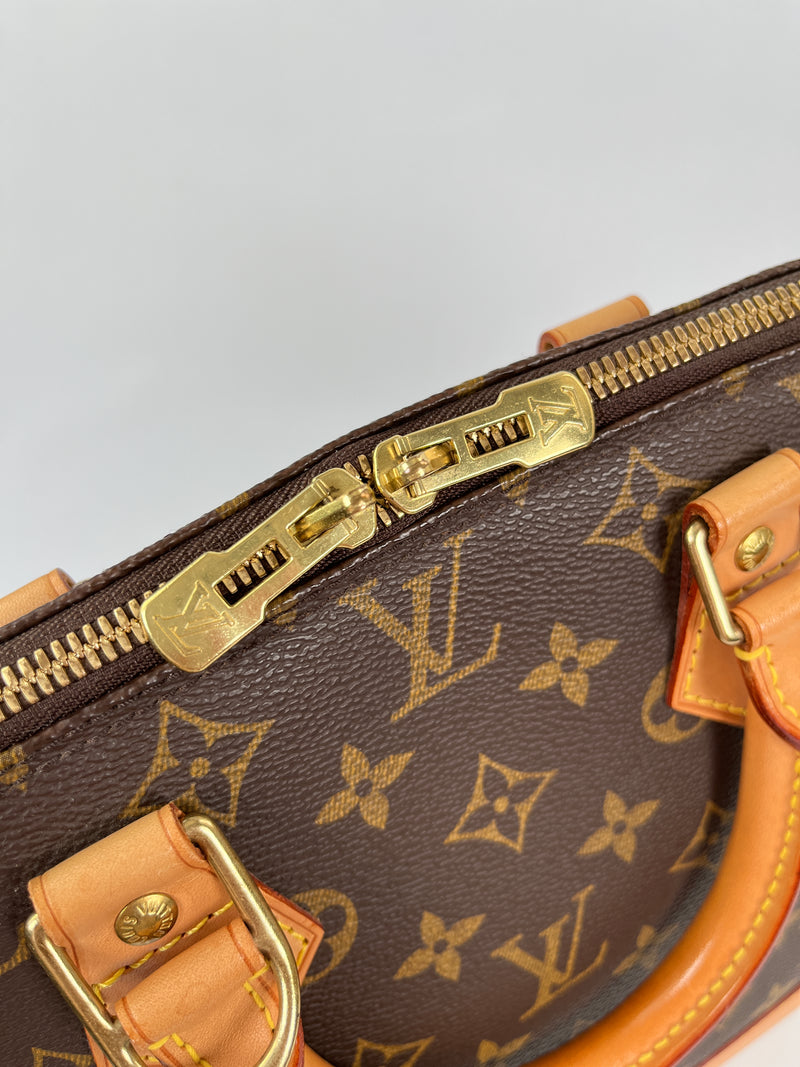 LOUIS VUITTON - ALMA PM HANDBAG MONOGRAM CANVAS - YR 2001