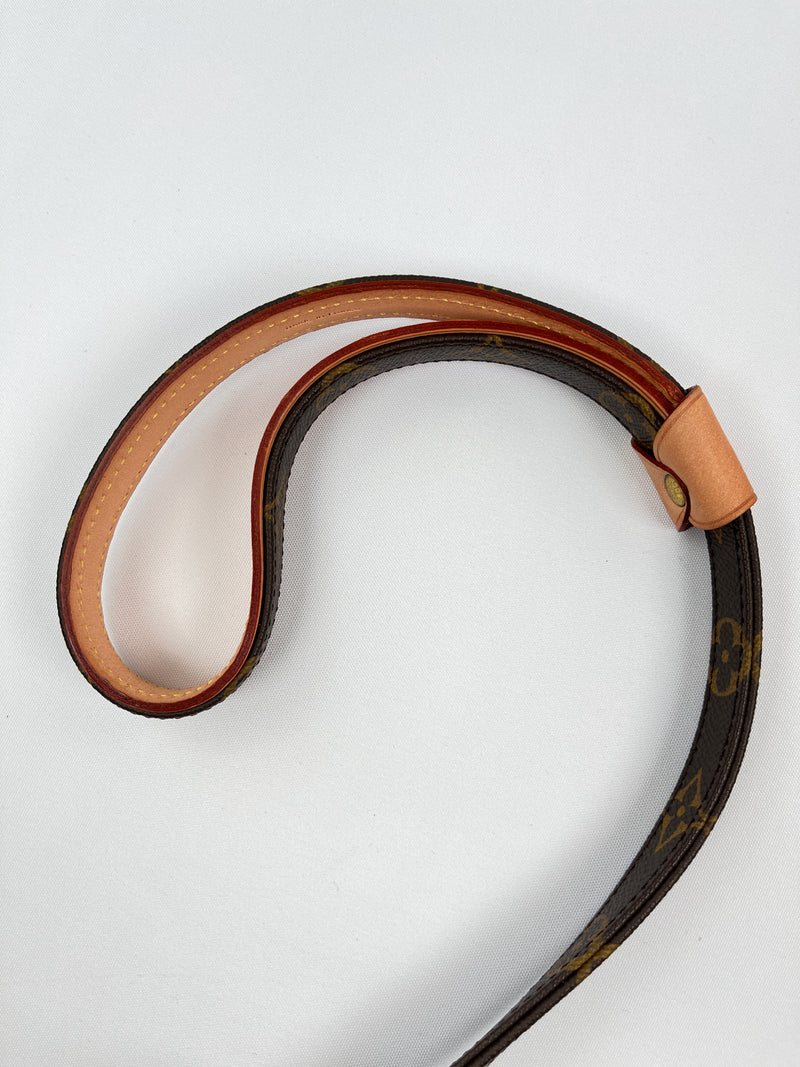 LOUIS VUITTON - BAXTER MONOGRAM DOG LEAD MM