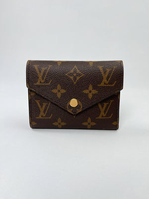 LOUIS VUITTON - VICTORINE WALLET ROSE BALLERINE *HEAT STAMPED