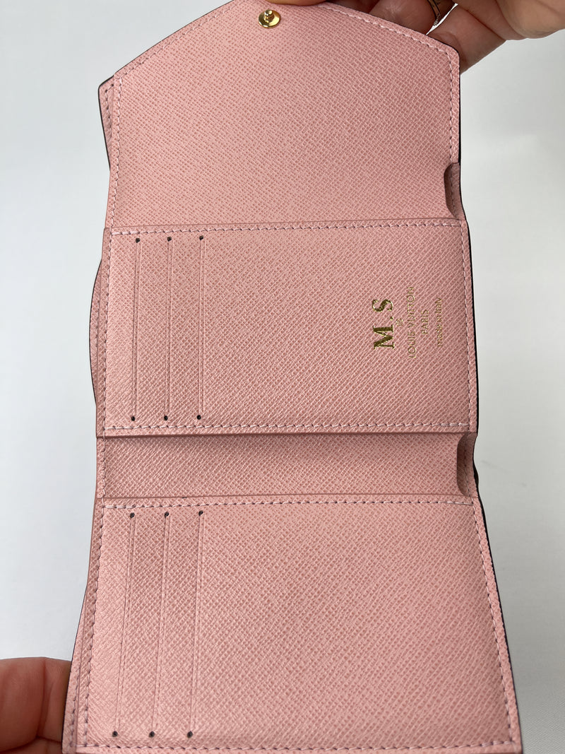 LOUIS VUITTON - VICTORINE WALLET ROSE BALLERINE *HEAT STAMPED