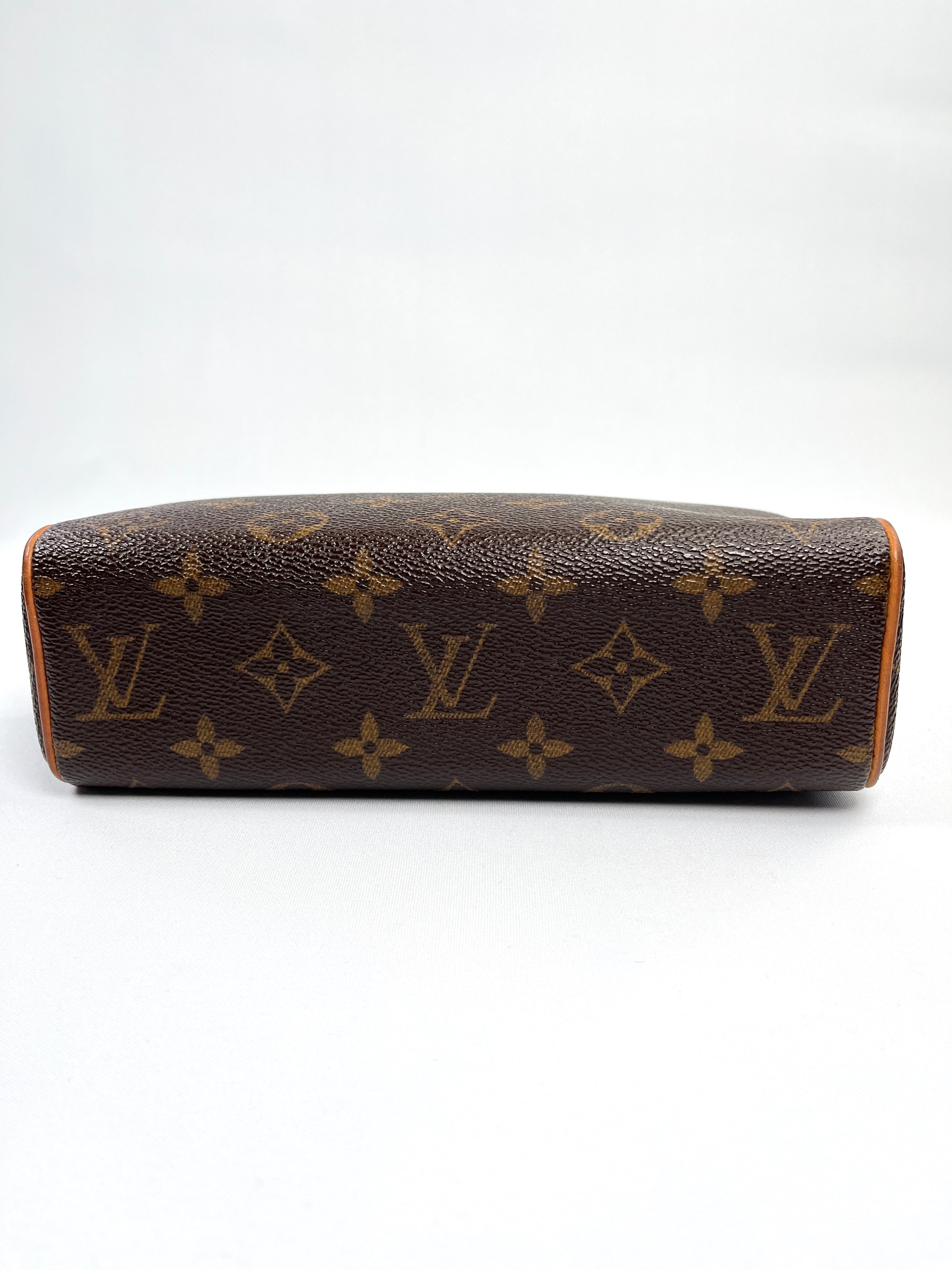 LOUIS VUITTON - MONOGRAM CANVAS RECITAL BAG – RE.LUXE AU