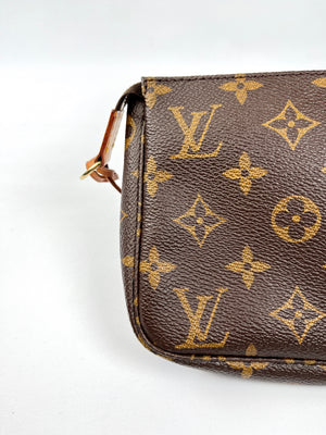 LOUIS VUITTON - POCHETTE ACCESSORIES MONOGRAM CANVAS