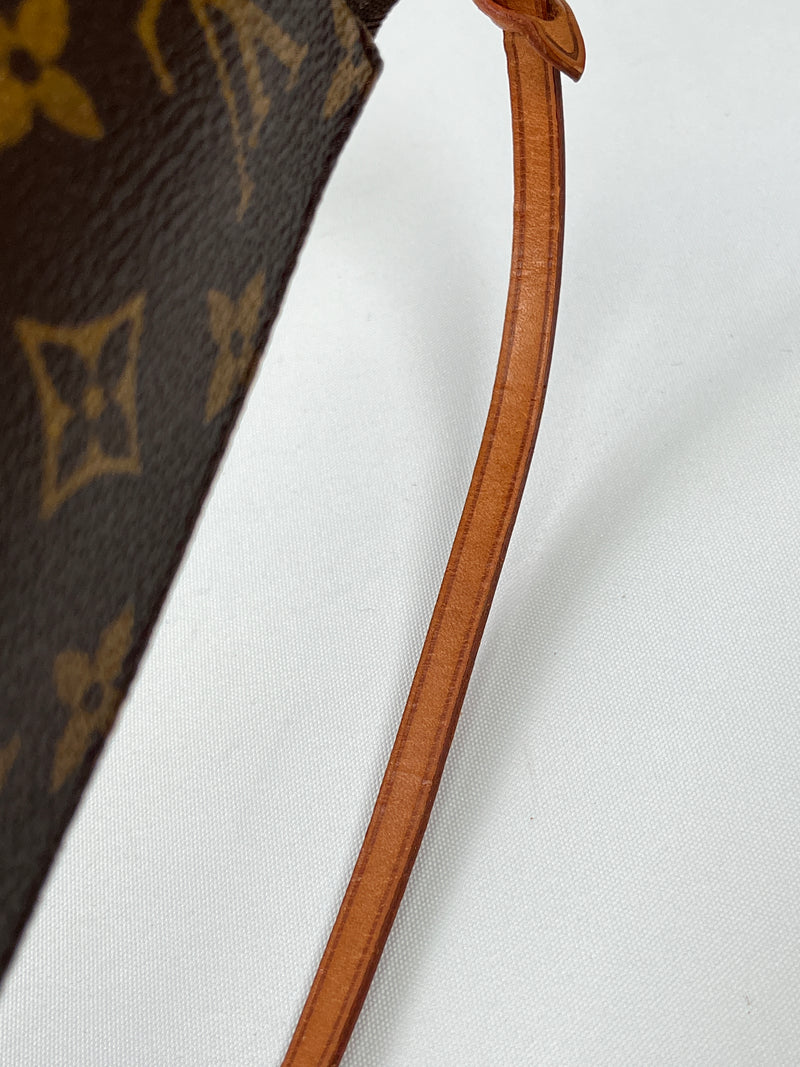 LOUIS VUITTON - POCHETTE ACCESSORIES MONOGRAM CANVAS