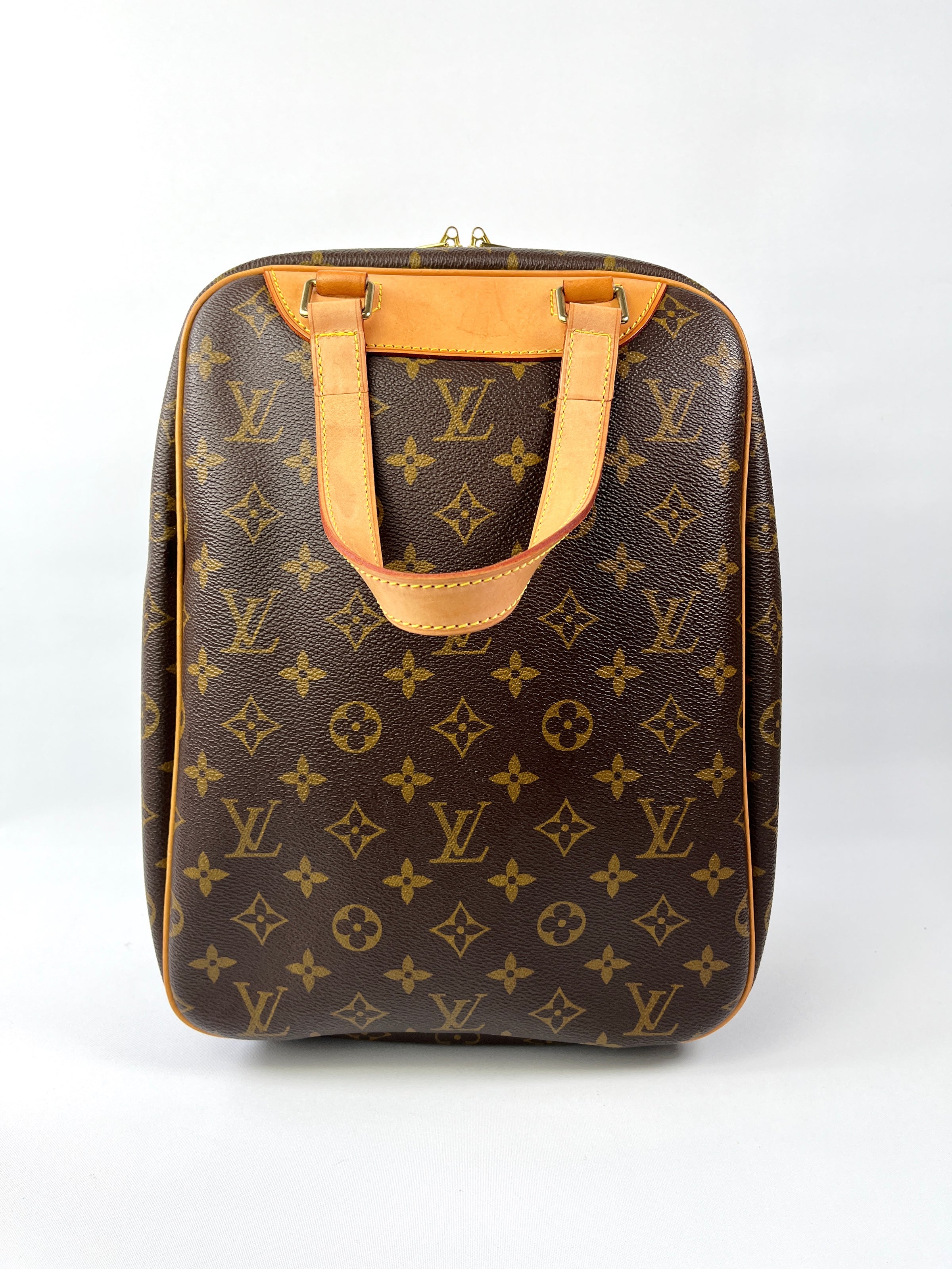 LOUIS VUITTON - EXCURSION BAG MONOGRAM CANVAS – RE.LUXE AU