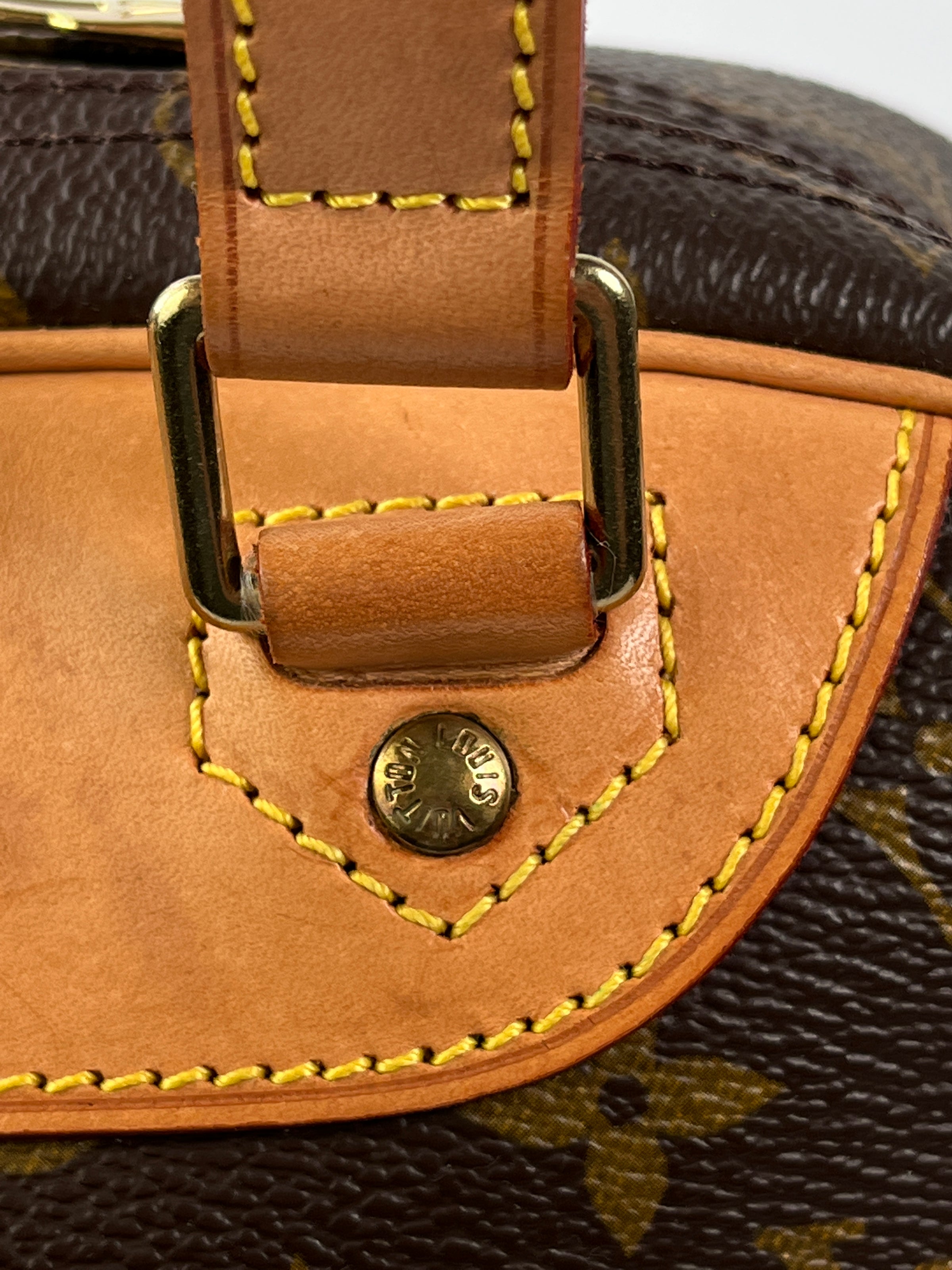 LOUIS VUITTON Monogram Deauville Boston Handbag