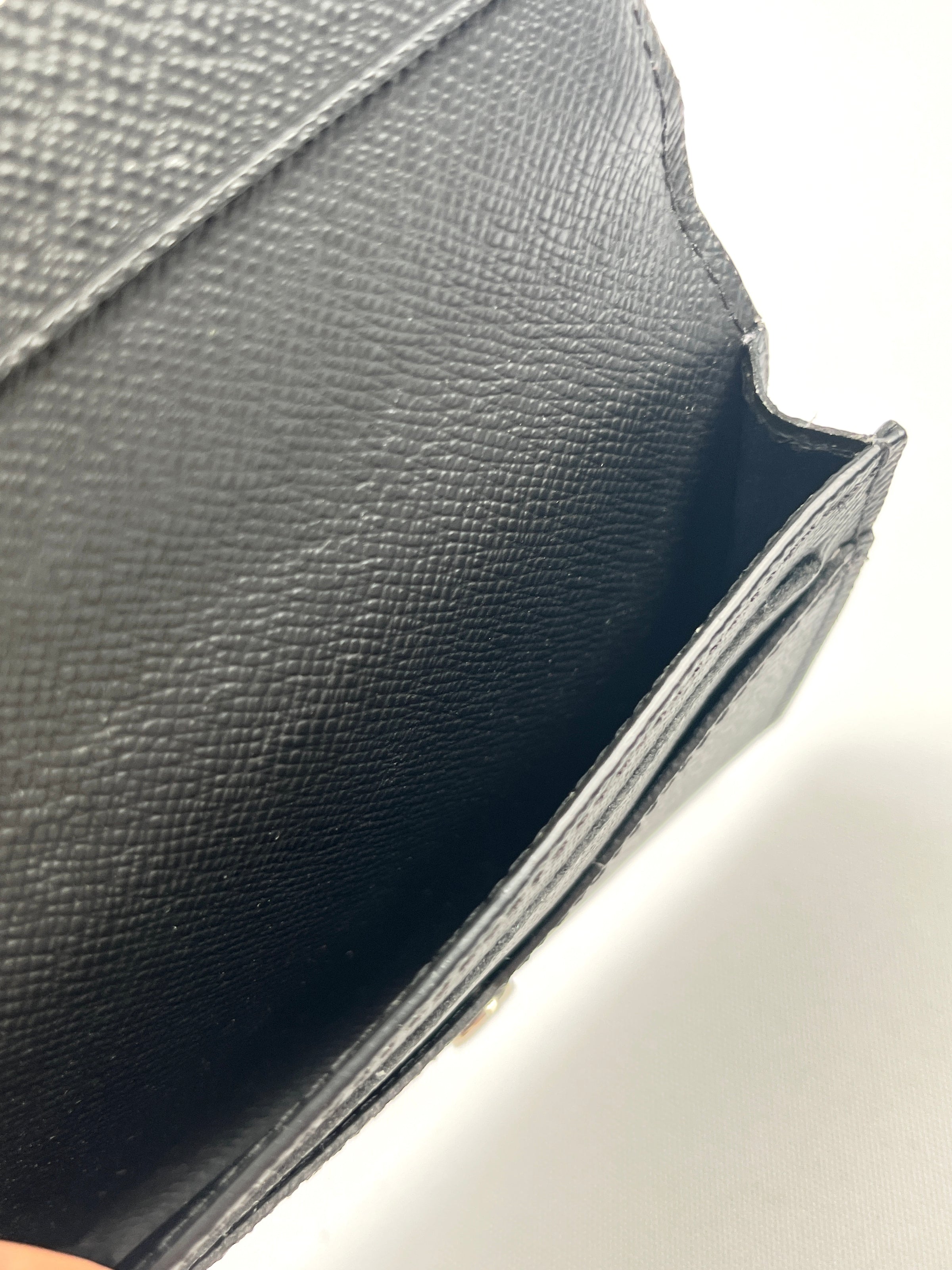 LOUIS VUITTON - ENVELOPPE CARTE DE VISITE DAMIER GRAPHITE – RE.LUXE AU