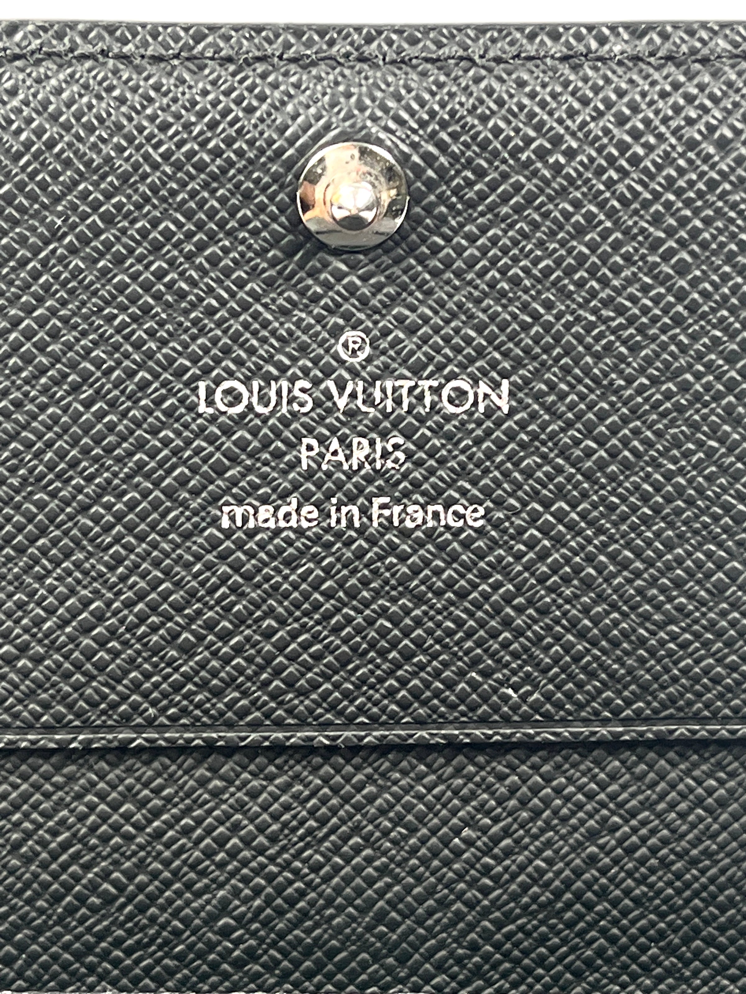 Louis Vuitton White Damier Azur Enveloppe Cartes de Visite Blue Cloth  ref.187141 - Joli Closet