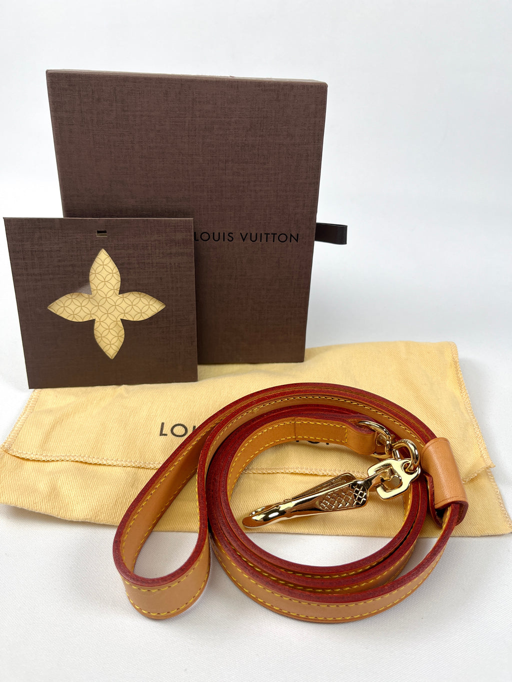 LOUIS VUITTON - LV & ME GOLD TONE BRACELET, LETTER R – RE.LUXE AU