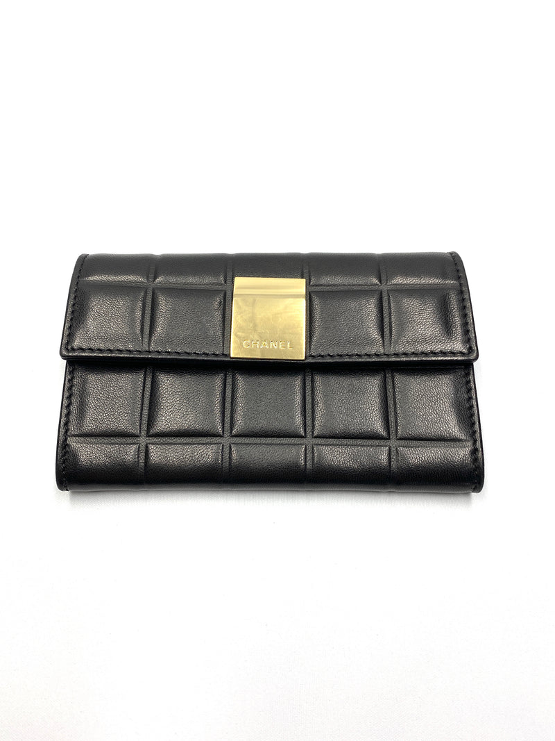 CHANEL -  CHOCOLATE BAR WALLET IN BLACK LEATHER - VINTAGE