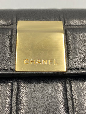 CHANEL -  CHOCOLATE BAR WALLET IN BLACK LEATHER - VINTAGE