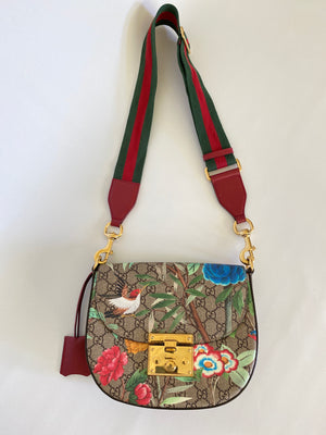 GUCCI - GG SUPREME CANVAS SADDLE BAG IN TIAN PRINT