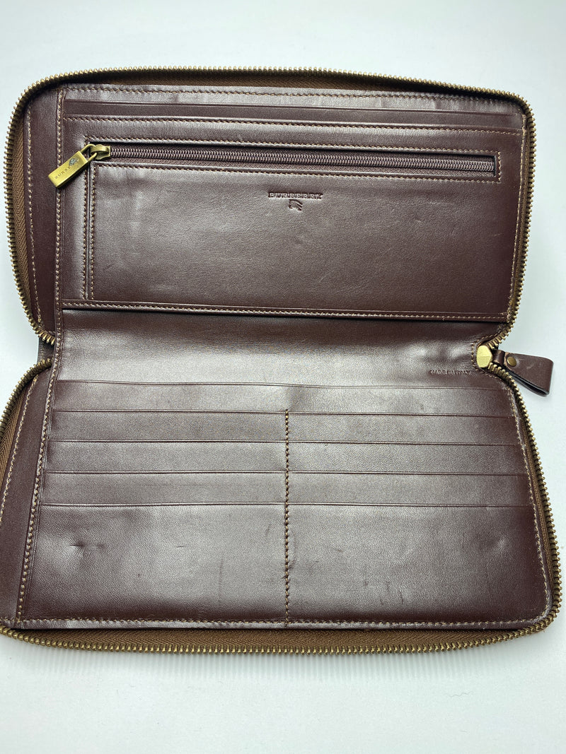 BURBERRY HAYMARKET CHECK LARGE TRAVEL ZIP AROUND WALLET CHOCOLATE RE.LUXE AU