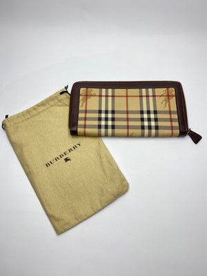 BURBERRY - HAYMARKET CHECK LARGE TRAVEL ZIP AROUND WALLET CHOCOLATE