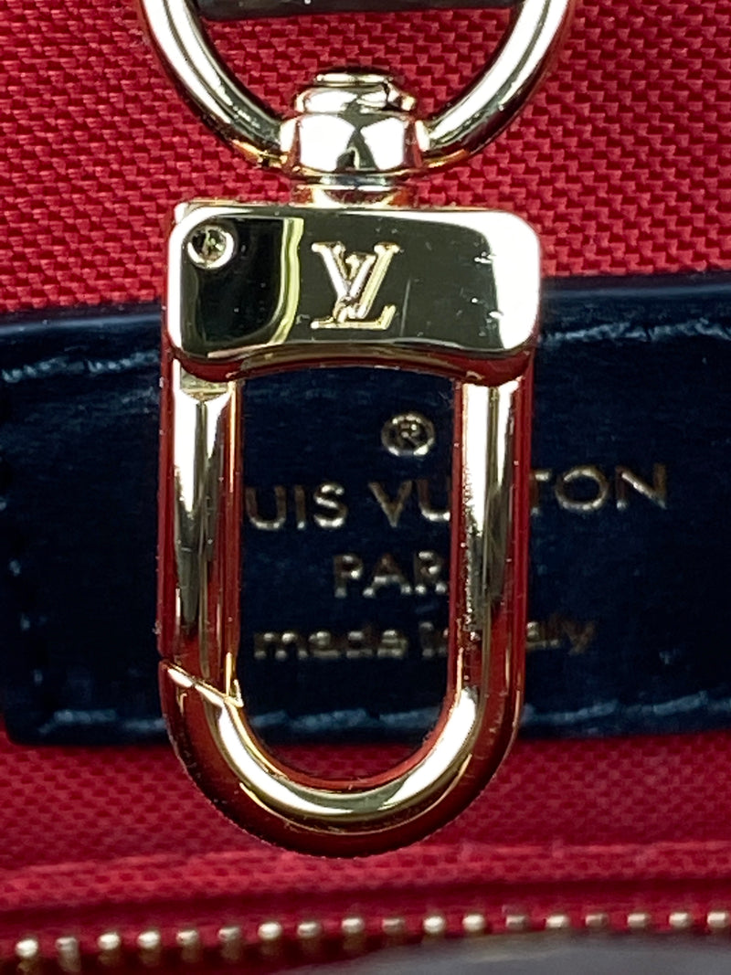 LOUIS VUITTON - ONTHEGO MM BAG IN MONOGRAM CANVAS