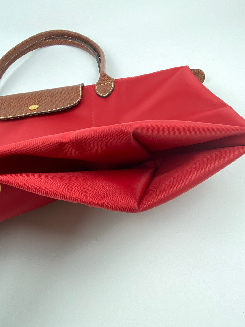 LONGCHAMP - LE PLIAGE LARGE SHOULDER BAG IN RED