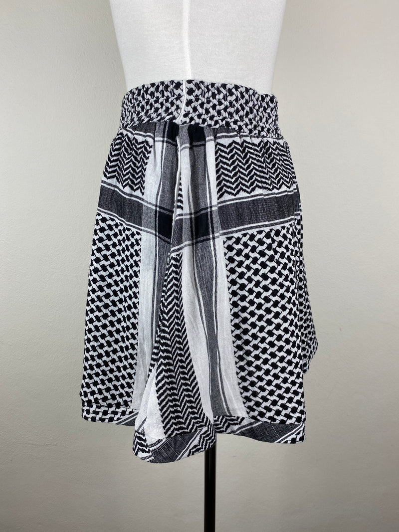 CECILIE COPENHAGEN - BLACK & WHITE BASIC SKIRT - SZ M - AS NEW