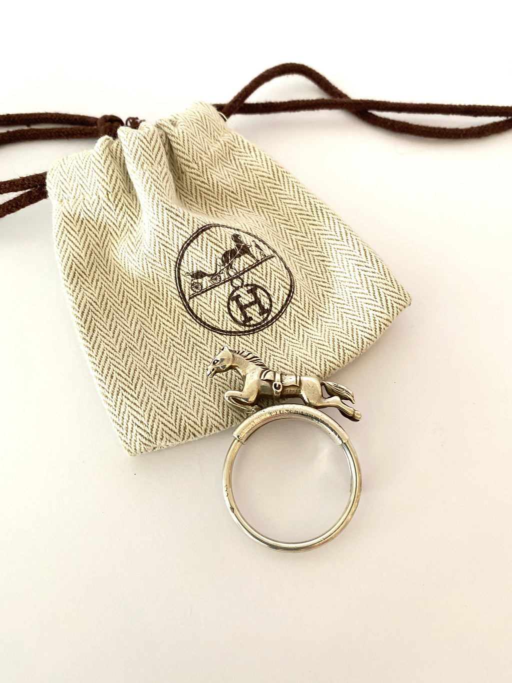 HERMÉS - HORSE MOTIF KEY RING