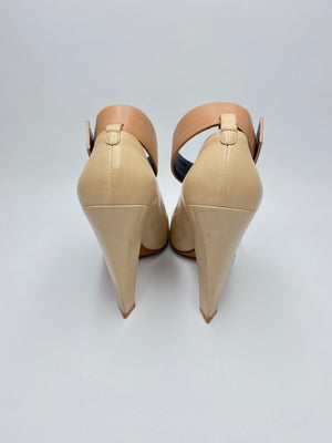 CELINE - BEIGE PUMPS WITH CONTRAST TAN ANKLE CUFF  - SZ 38.5