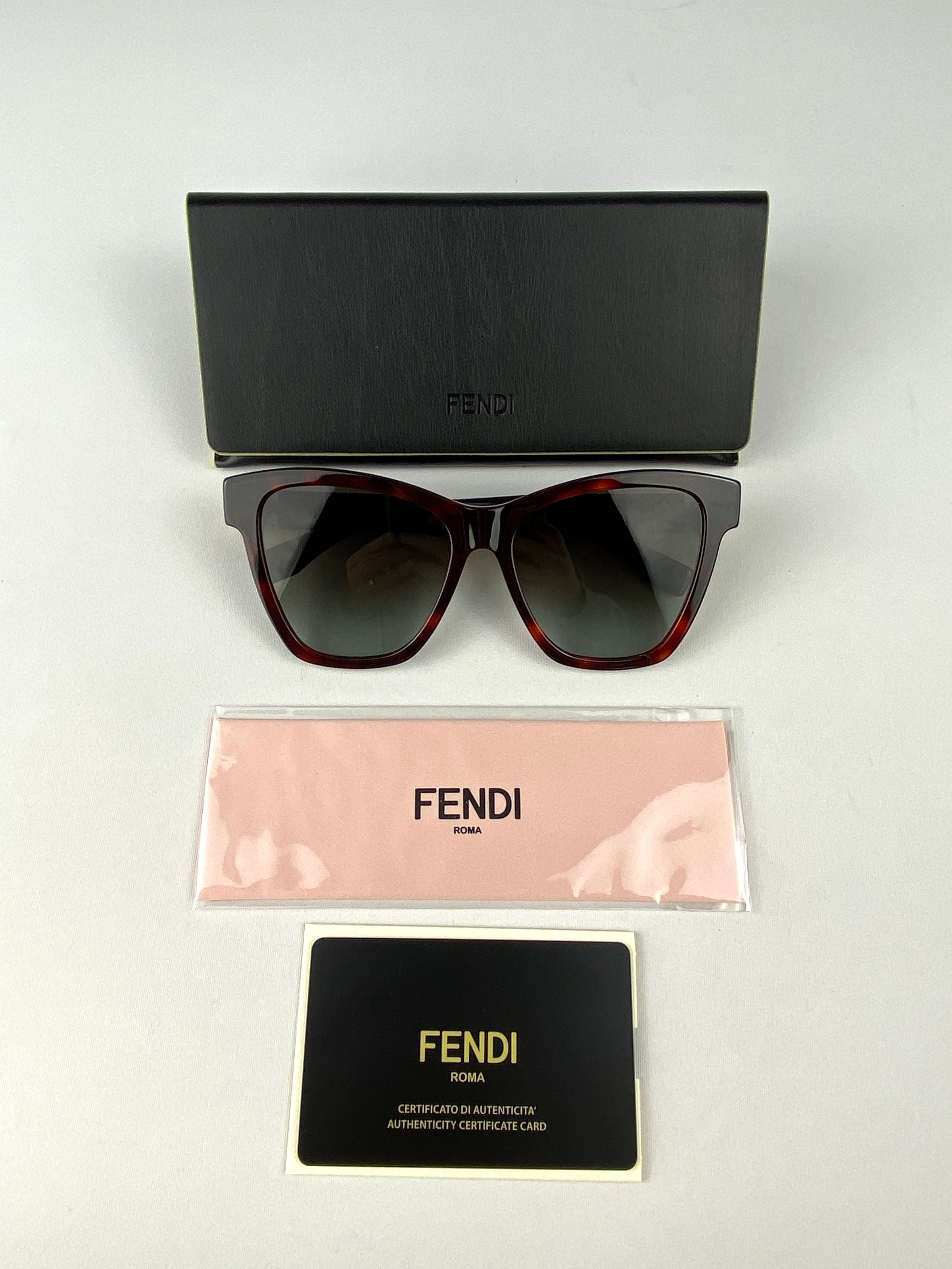 Fendi peekaboo sunglasses deals