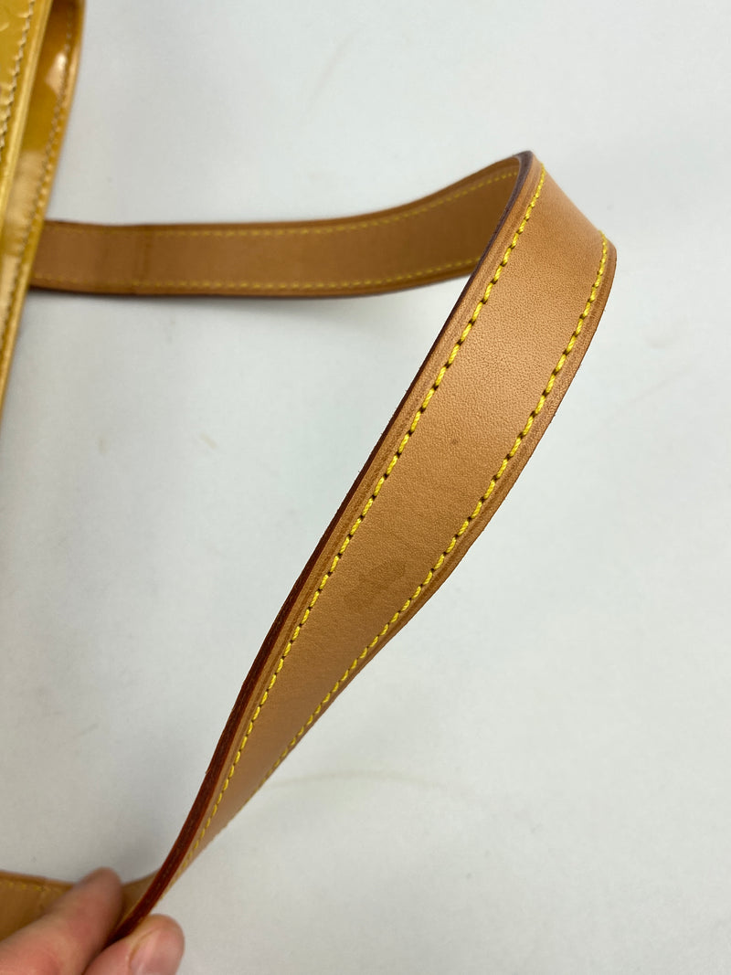 LOUIS VUITTON - HOUSTON MONOGRAM VERNIS YELLOW