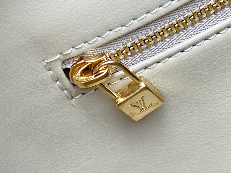 LOUIS VUITTON - HOUSTON MONOGRAM VERNIS YELLOW