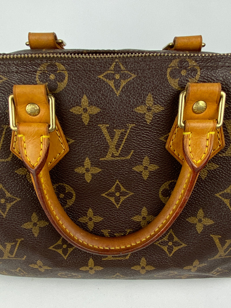 LOUIS VUITTON - MONOGRAM SPEEDY 25 BAG