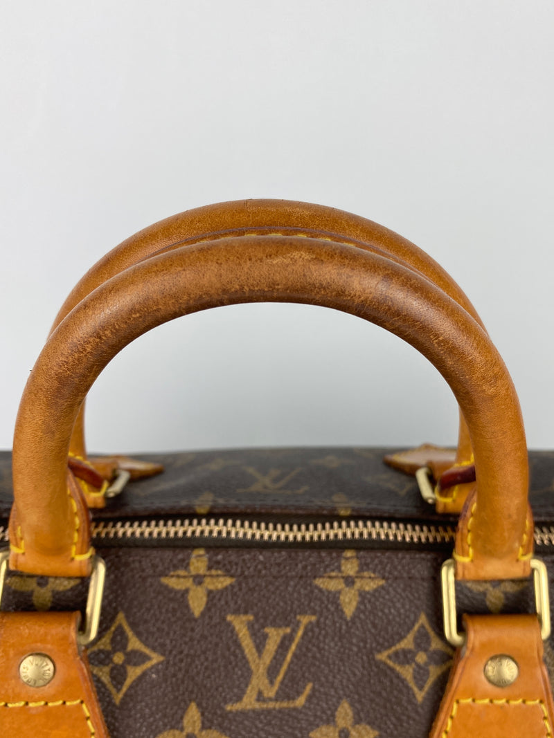 LOUIS VUITTON - MONOGRAM SPEEDY 40 BAG - YR 1997