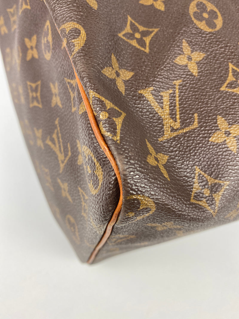 LOUIS VUITTON - MONOGRAM SPEEDY 40 BAG - YR 1997