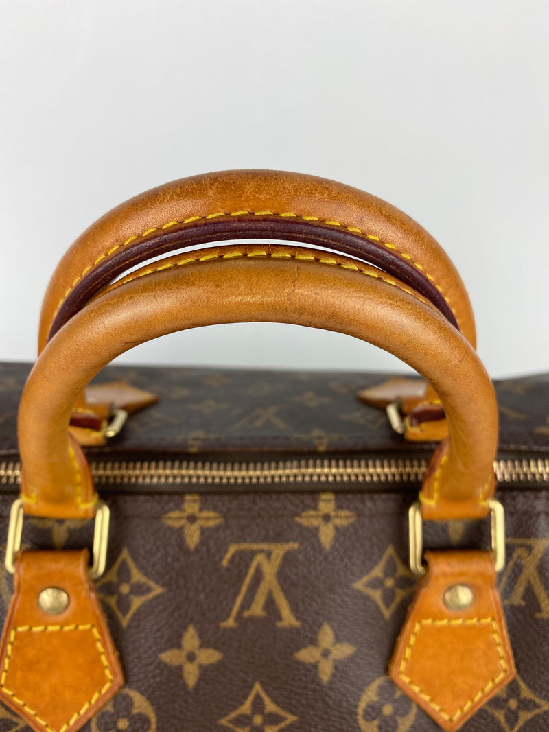 LOUIS VUITTON - MONOGRAM SPEEDY 40 BAG - YR 1997