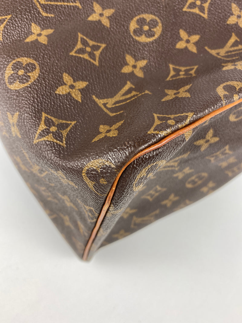 LOUIS VUITTON - MONOGRAM SPEEDY 40 BAG - YR 1997