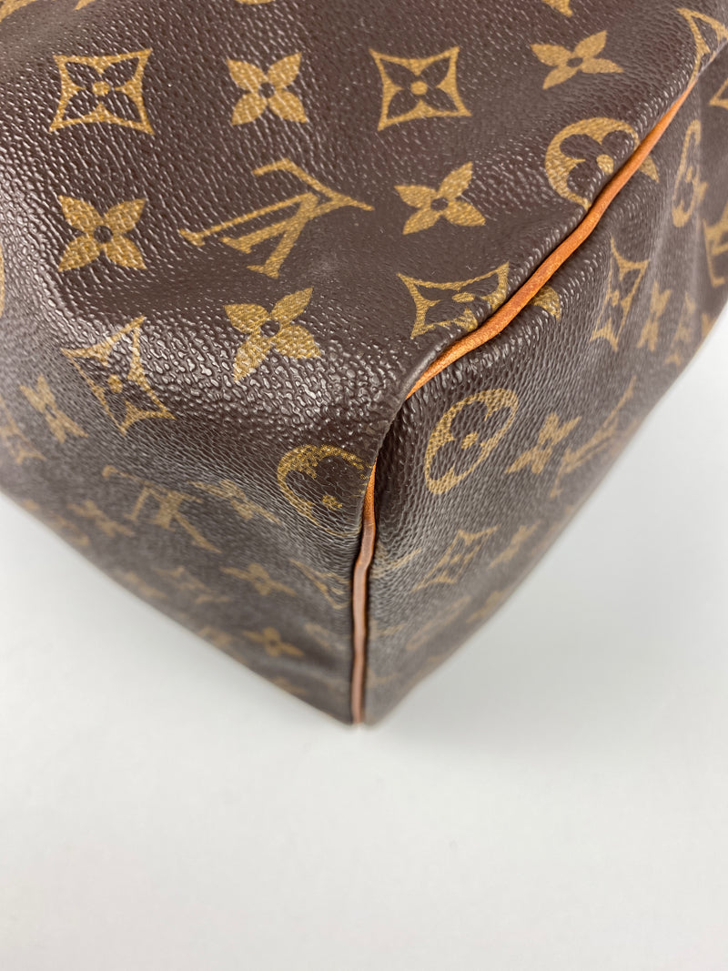 LOUIS VUITTON - MONOGRAM SPEEDY 40 BAG - YR 1997