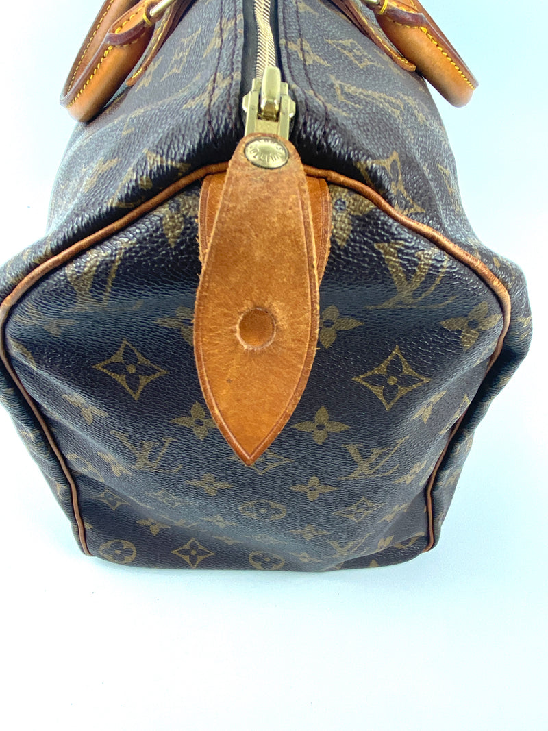 LOUIS VUITTON - MONOGRAM SPEEDY 40 BAG - YR 1997