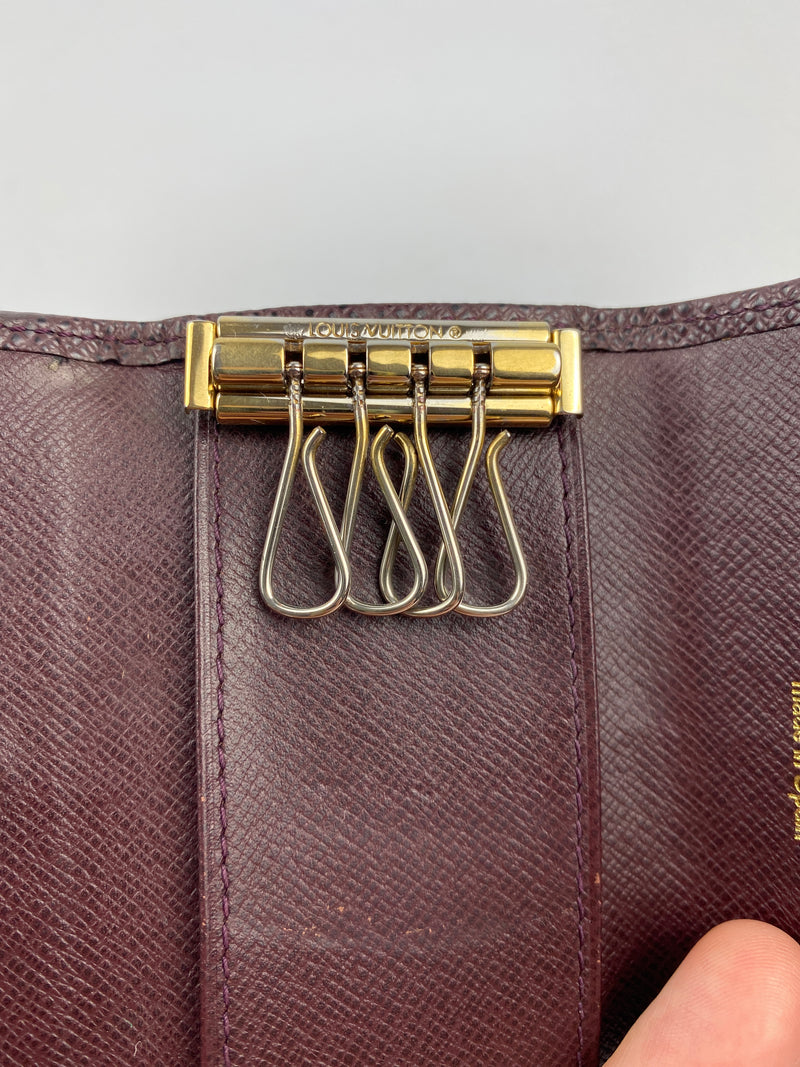 LOUIS VUITTON - BROWN TAIGA LEATHER MULTICLES 4 KEY HOLDER