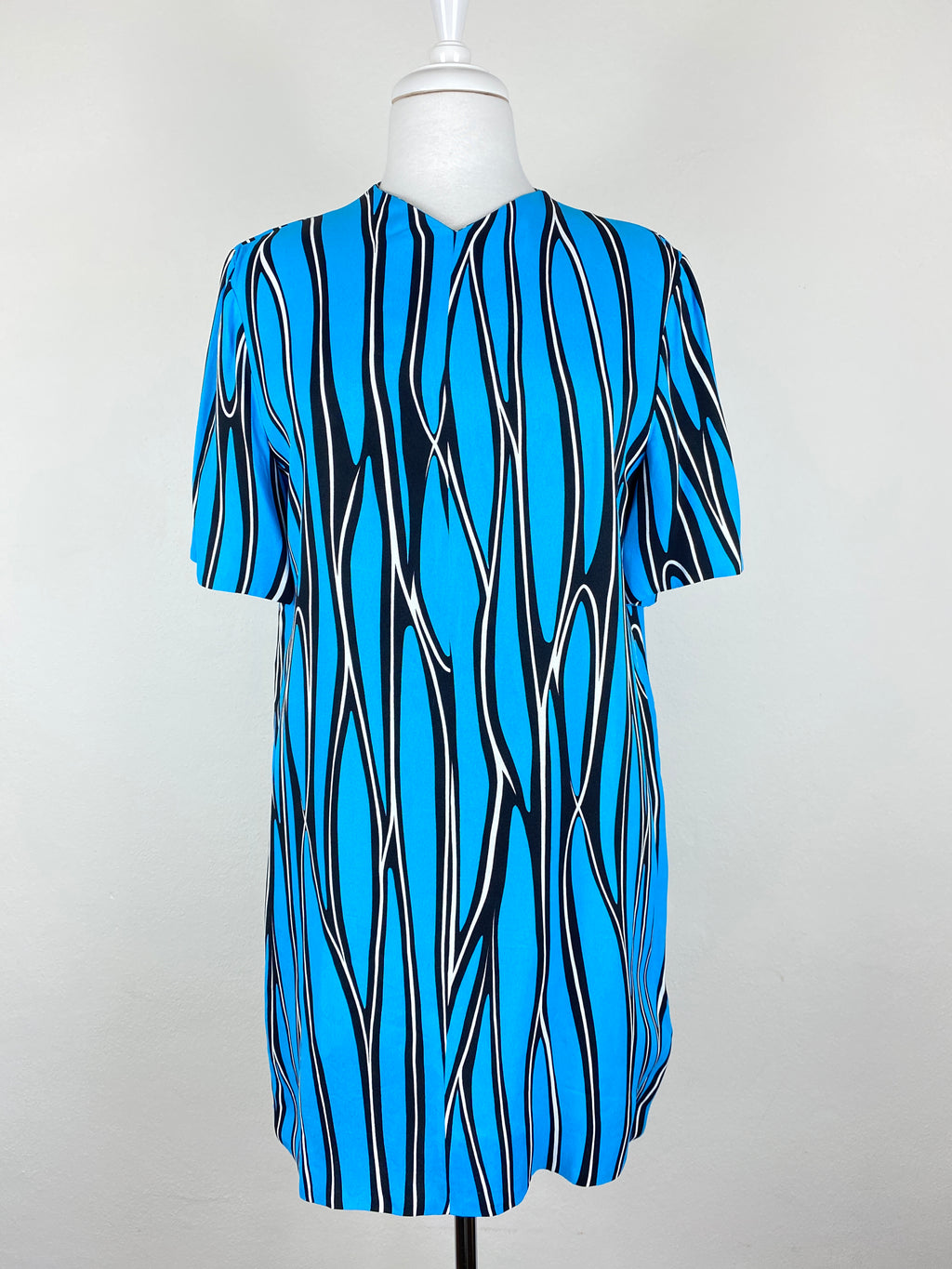 MARNI - PRINT SHIFT DRESS IN BLUE, WHITE & BLACK - SZ 40 / 8 AUS