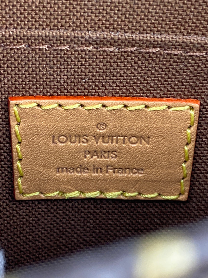 LOUIS VUITTON - PETIT SAC PLAT IN MONOGRAM CANVAS
