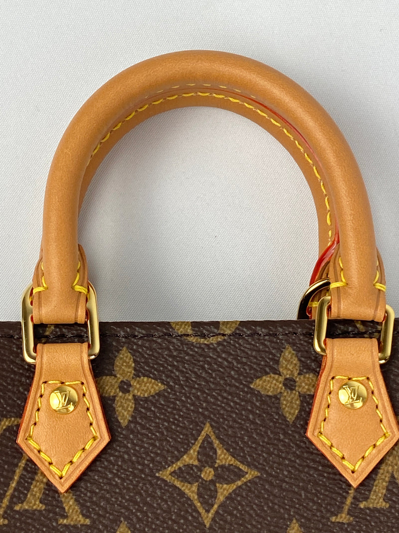 LOUIS VUITTON - PETIT SAC PLAT IN MONOGRAM CANVAS