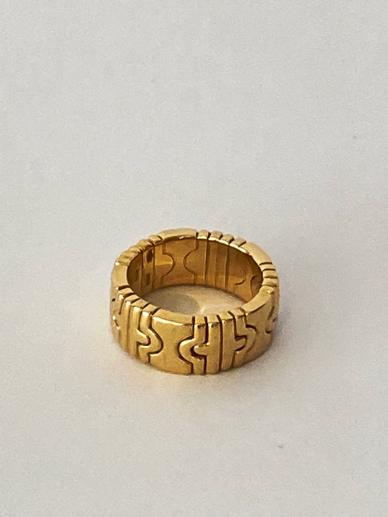 BVLGARI - PARENTISI RING IN 18 KARAT YELLOW GOLD - VINTAGE
