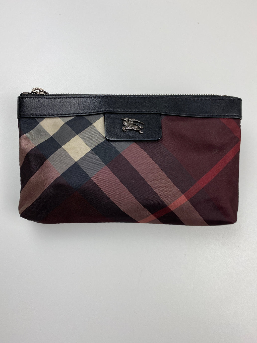 BURBERRY - ZIP TOP COSMETIC POUCH IN BURGUNDY CHECK